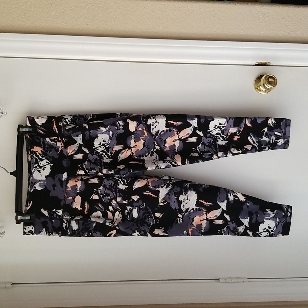 Lane Bryant Yoga pants. Size 14/16